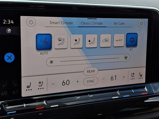 used 2025 Volkswagen Atlas car, priced at $38,475