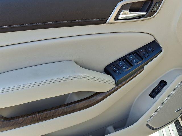 used 2019 GMC Yukon car, priced at $35,981