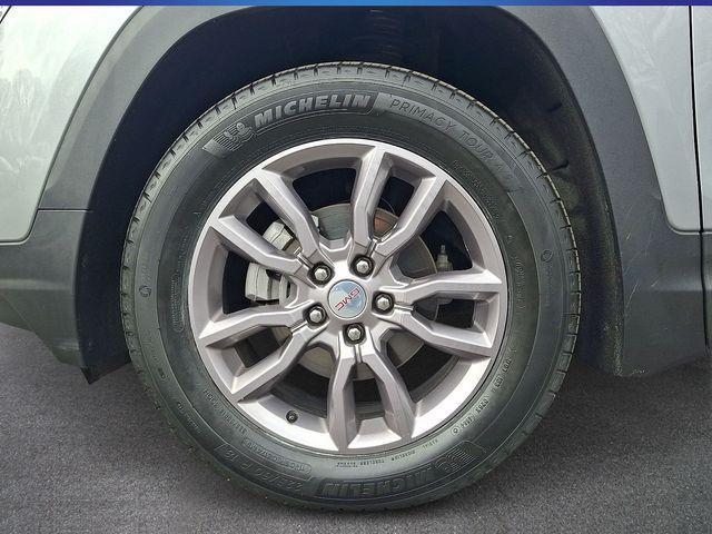 used 2024 GMC Terrain car, priced at $20,691