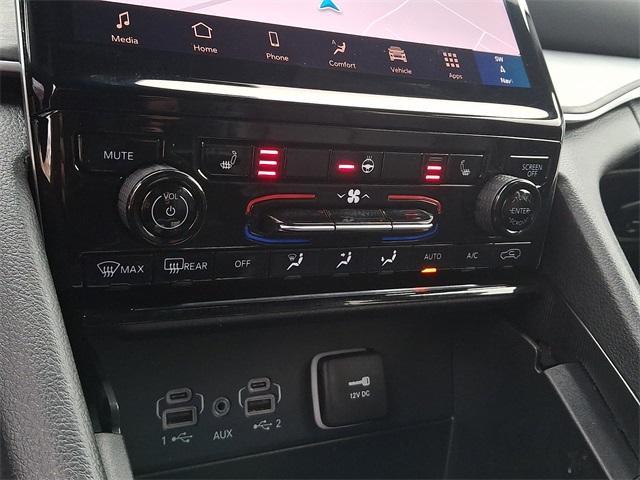 used 2025 Jeep Grand Cherokee car, priced at $38,591