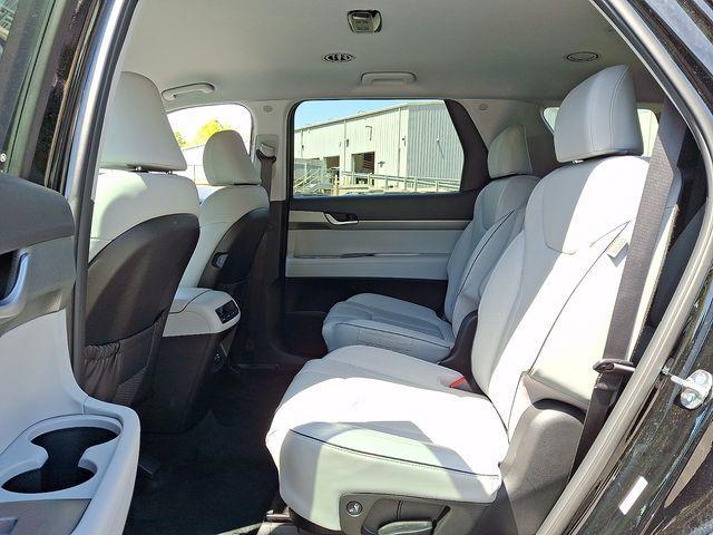 used 2025 Hyundai Palisade car, priced at $34,241