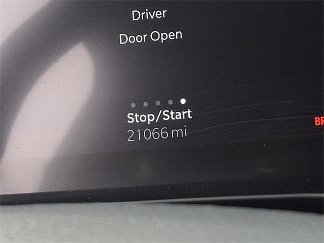 used 2025 Jeep Grand Cherokee car, priced at $38,691