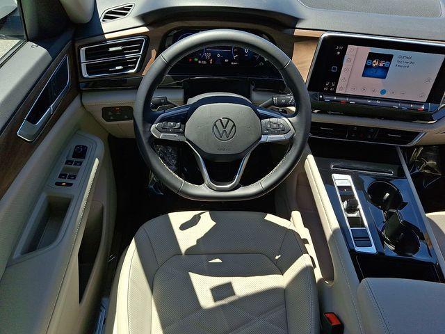 used 2025 Volkswagen Atlas car, priced at $36,835