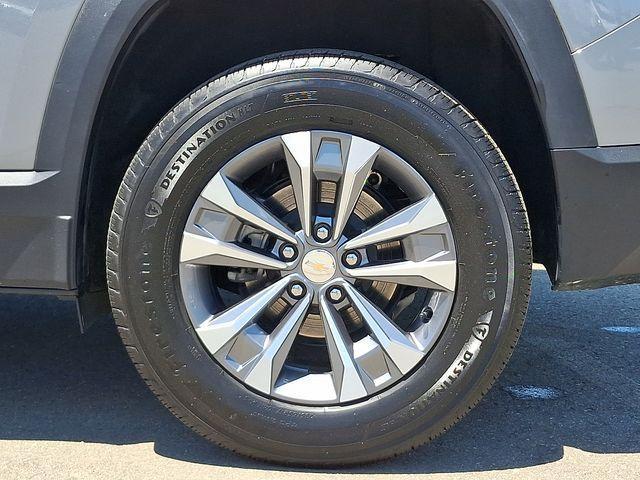 used 2025 Chevrolet Equinox car, priced at $24,340