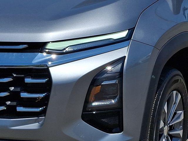 used 2025 Chevrolet Equinox car, priced at $24,340