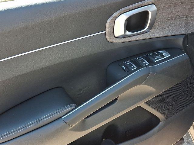 used 2023 Kia Sorento car, priced at $28,475