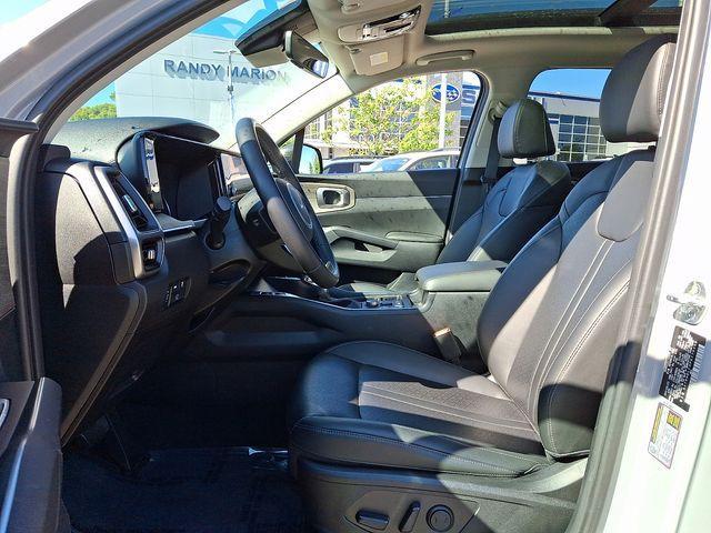 used 2023 Kia Sorento car, priced at $28,475