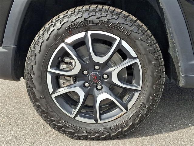 used 2025 Jeep Compass car, priced at $24,981