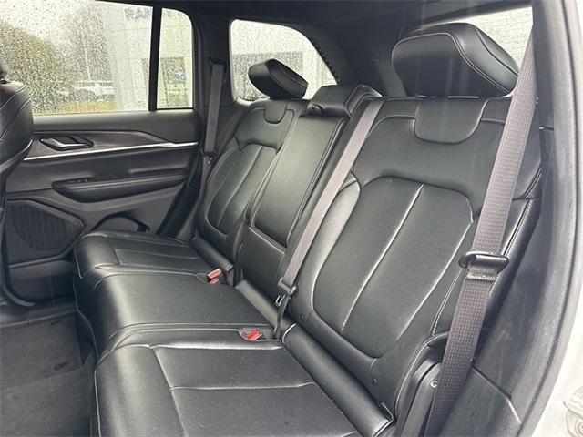 used 2024 Jeep Grand Cherokee car, priced at $33,981