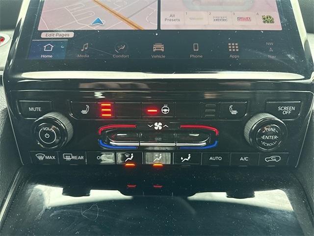 used 2024 Jeep Grand Cherokee car, priced at $33,981