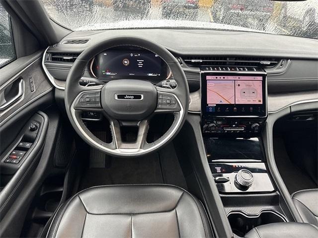 used 2024 Jeep Grand Cherokee car, priced at $33,981