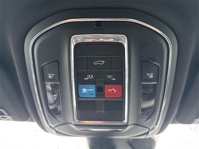 used 2024 Jeep Grand Cherokee car, priced at $33,981