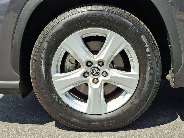 used 2023 Toyota Highlander car, priced at $33,691