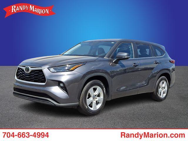 used 2023 Toyota Highlander car, priced at $33,691