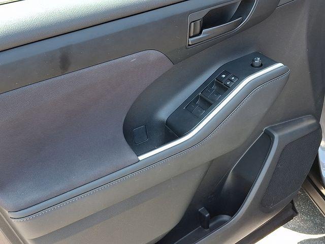 used 2023 Toyota Highlander car, priced at $33,691