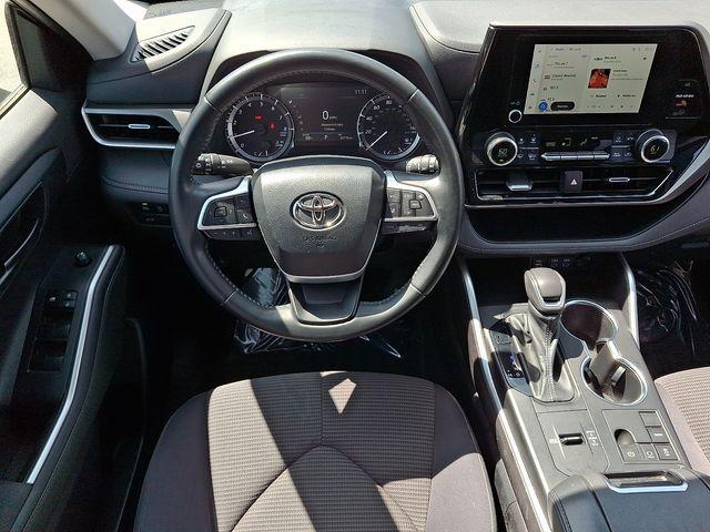 used 2023 Toyota Highlander car, priced at $33,691