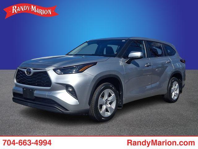 used 2024 Toyota Highlander car, priced at $29,981