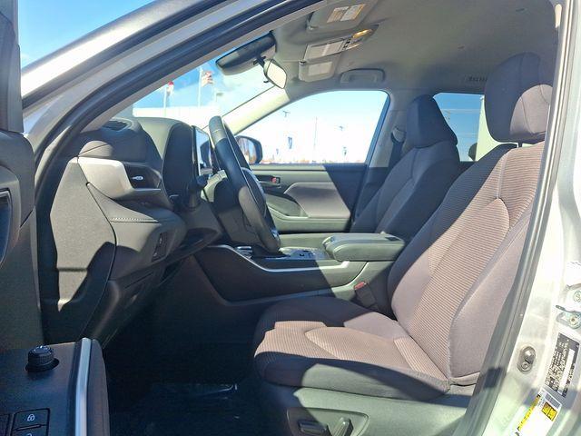 used 2024 Toyota Highlander car, priced at $29,981
