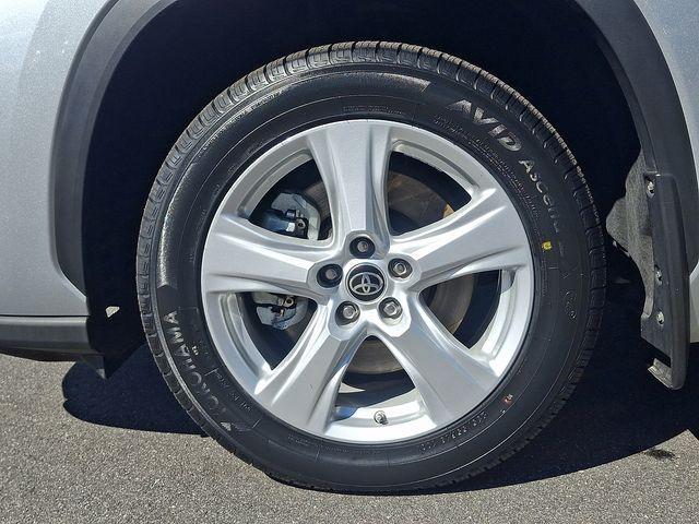 used 2024 Toyota Highlander car, priced at $29,981