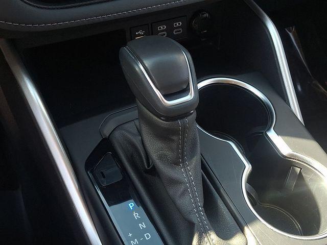 used 2024 Toyota Highlander car, priced at $29,981