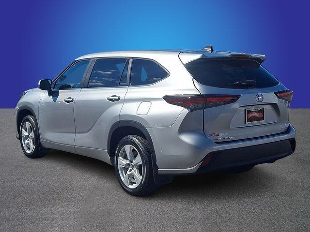 used 2024 Toyota Highlander car, priced at $29,981