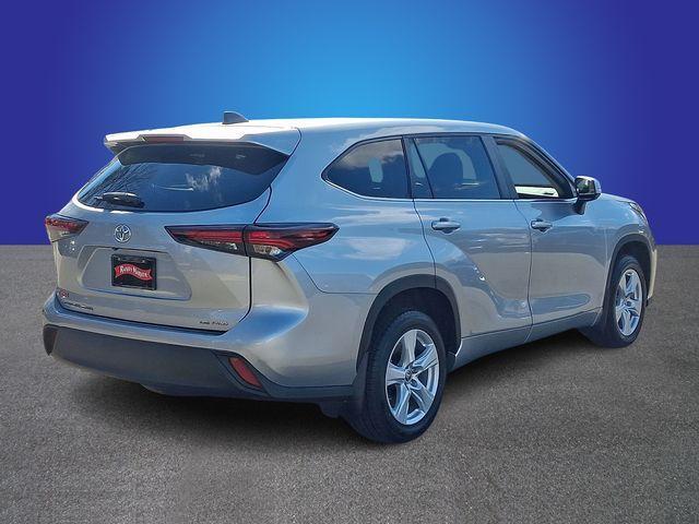 used 2024 Toyota Highlander car, priced at $29,981