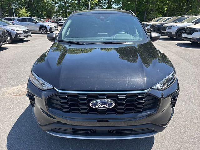 used 2025 Ford Escape car, priced at $24,981