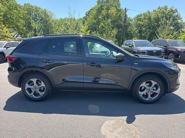 used 2025 Ford Escape car, priced at $24,981