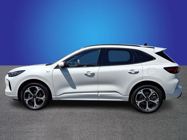 used 2025 Ford Escape car, priced at $32,391