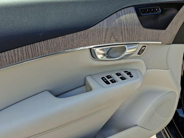 used 2024 Volvo XC90 Recharge Plug-In Hybrid car, priced at $51,491