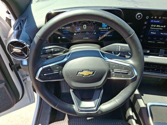used 2025 Chevrolet Equinox car, priced at $23,291