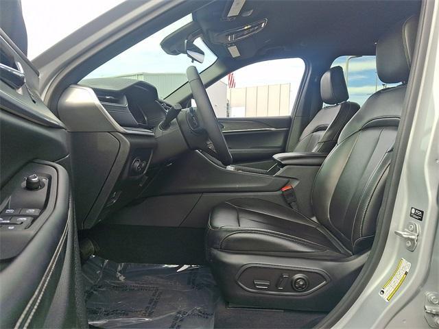 used 2025 Jeep Grand Cherokee car, priced at $39,341