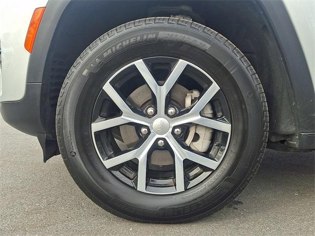 used 2025 Jeep Grand Cherokee car, priced at $39,341