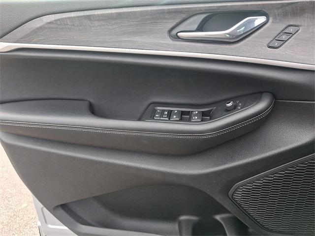 used 2025 Jeep Grand Cherokee car, priced at $39,341