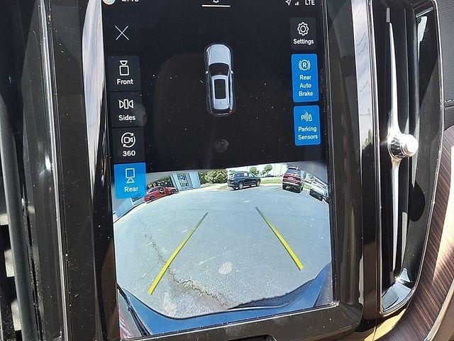 used 2023 Volvo XC60 car, priced at $38,985