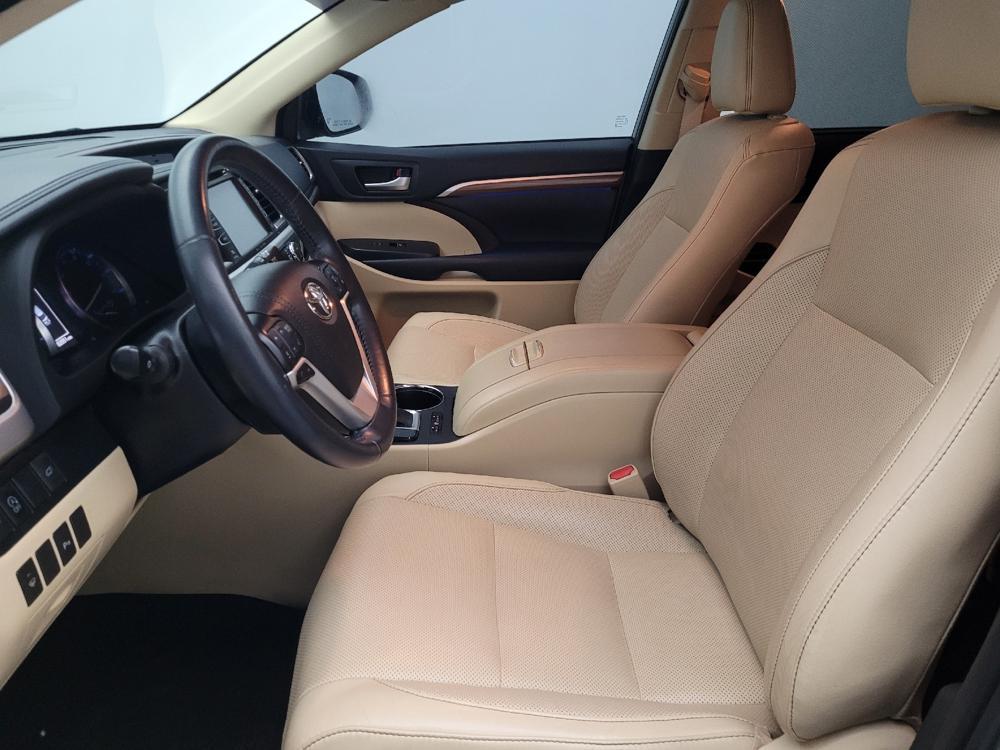 used 2019 Toyota Highlander car, priced at $25,995
