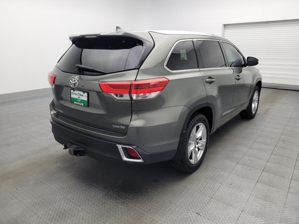 used 2019 Toyota Highlander car, priced at $25,995
