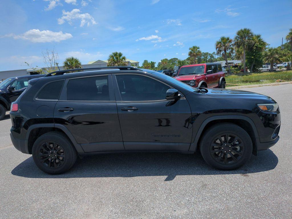 used 2023 Jeep Cherokee car, priced at $23,909