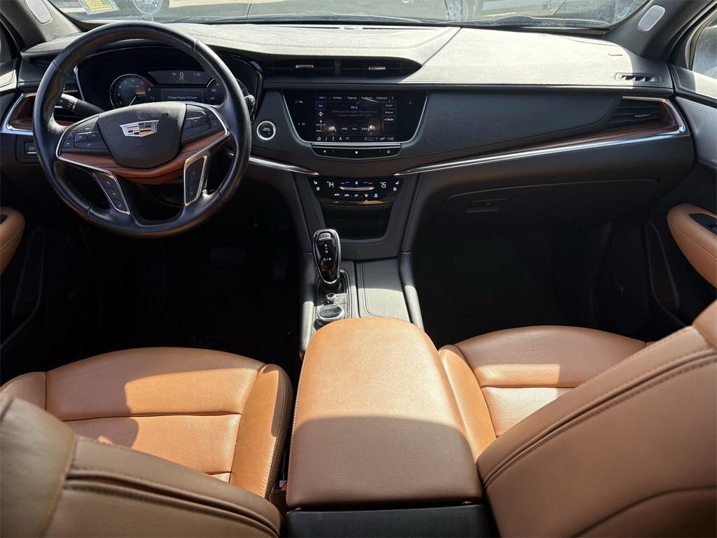 used 2021 Cadillac XT5 car, priced at $24,712