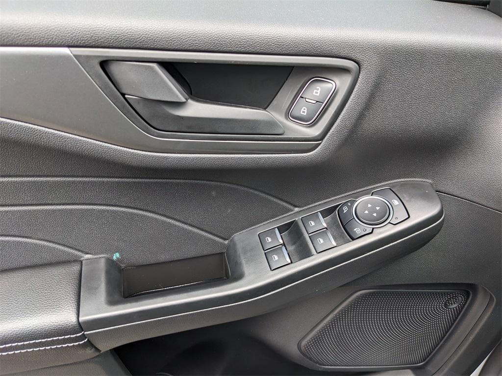 new 2026 Ford Escape car, priced at $26,995