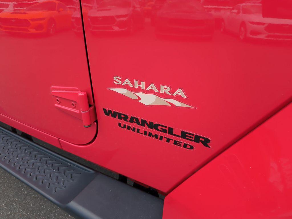 used 2015 Jeep Wrangler Unlimited car, priced at $22,084
