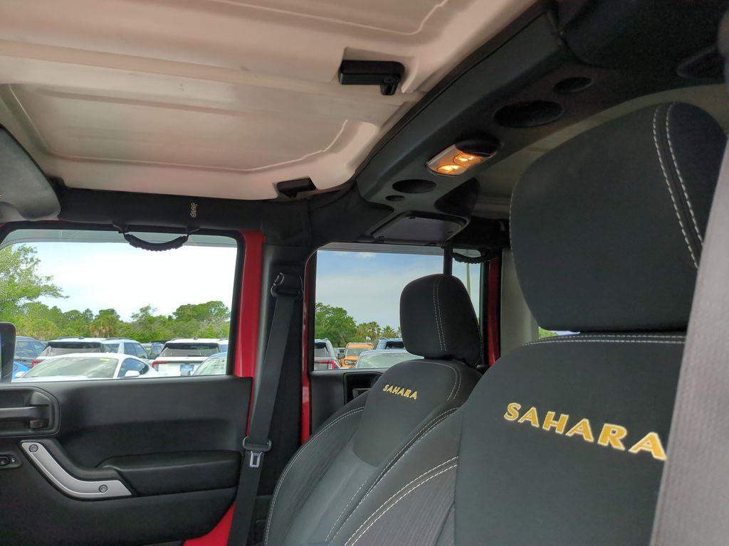 used 2015 Jeep Wrangler Unlimited car, priced at $22,084