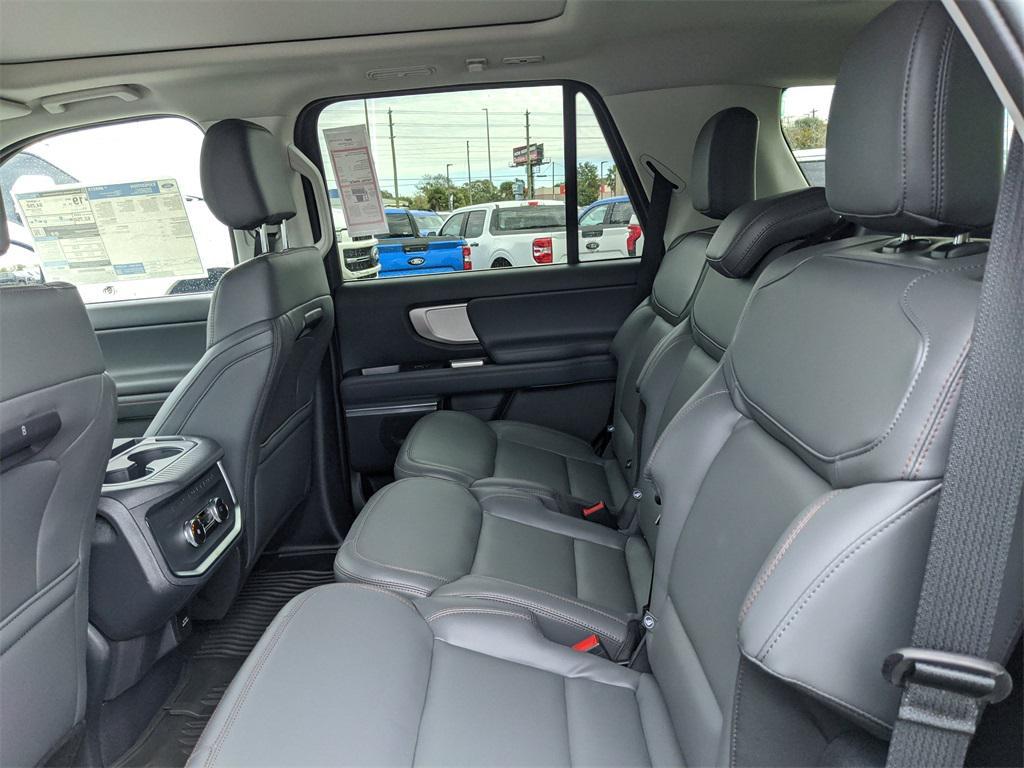 new 2025 Ford Expedition car, priced at $70,435