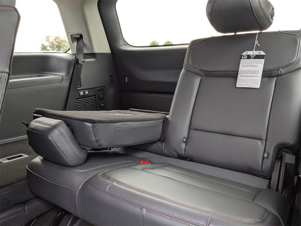 new 2025 Ford Expedition car, priced at $70,435