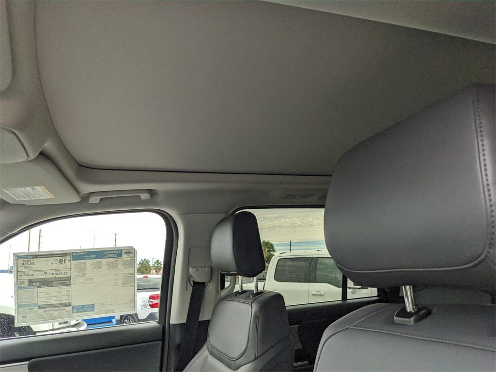 new 2025 Ford Expedition car, priced at $70,435