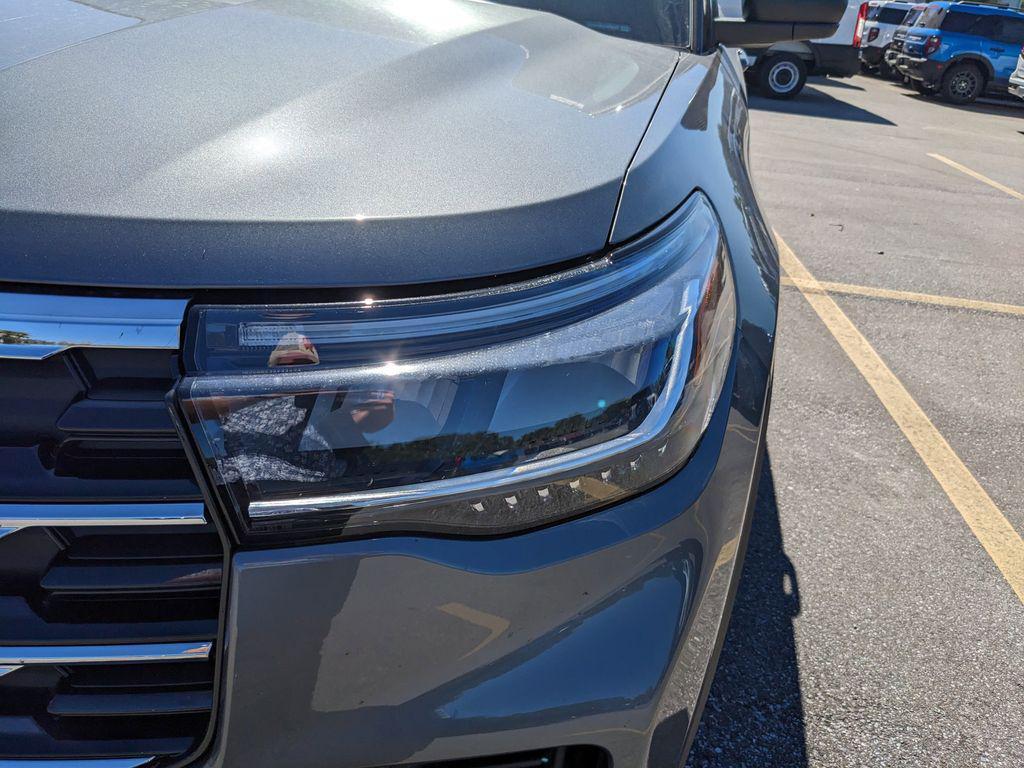 new 2026 Ford Explorer car, priced at $37,495