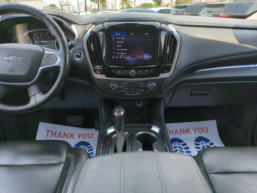 used 2020 Chevrolet Traverse car, priced at $24,377