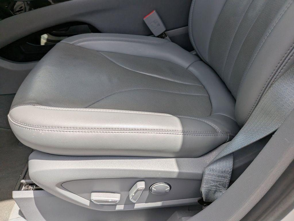 used 2023 Lincoln Nautilus car, priced at $37,584
