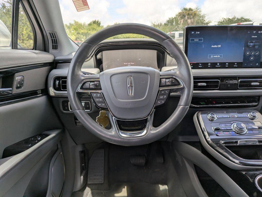used 2023 Lincoln Nautilus car, priced at $37,584
