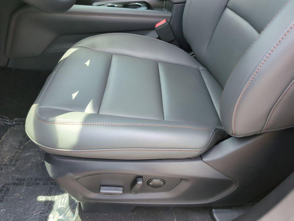 new 2025 Ford Explorer car, priced at $41,080